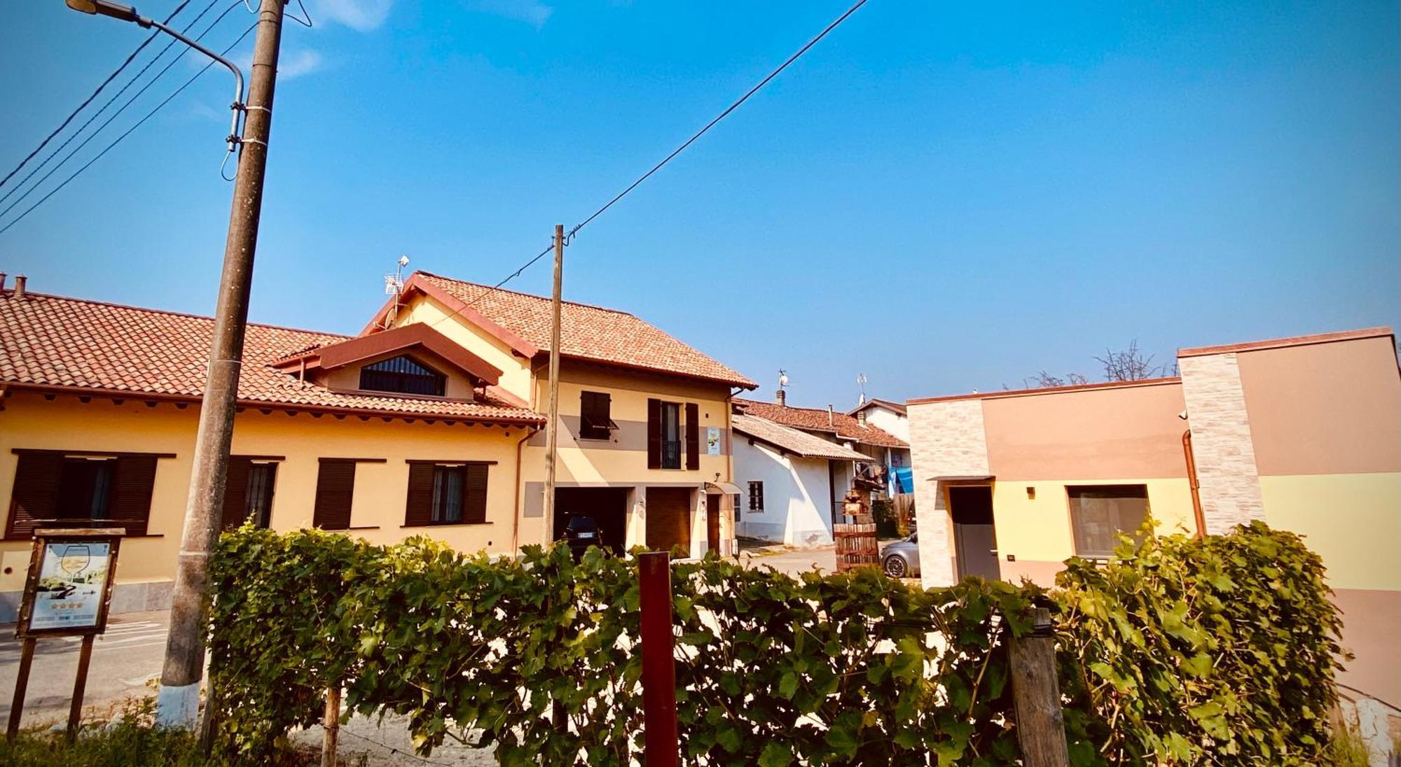 B&B Le Strade Del Gavi Francavilla Bisio Exteriér fotografie